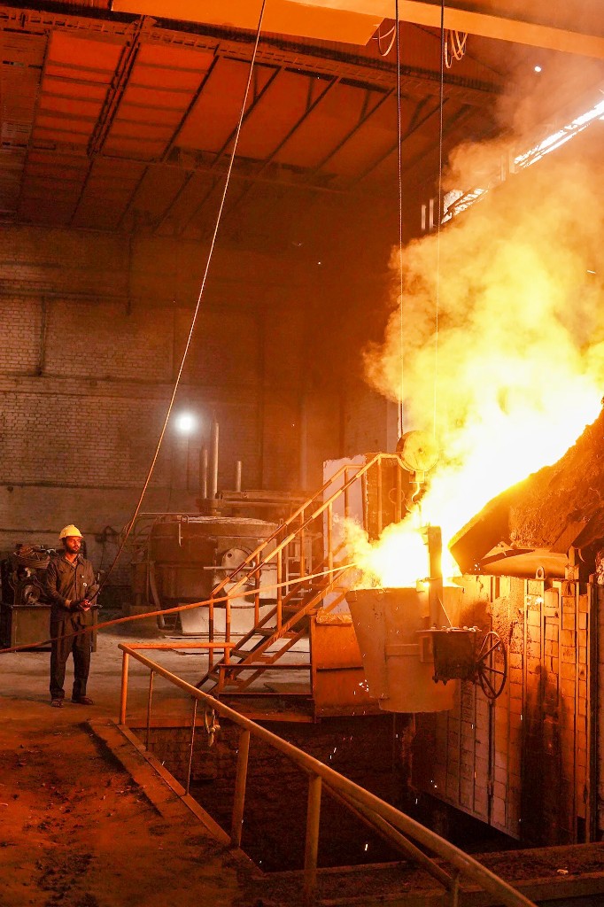 Foundry production and metal casting